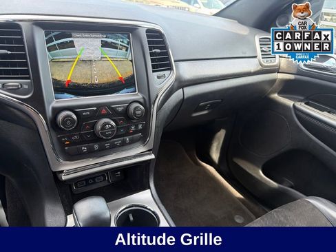 Used 2018 Jeep Grand Cherokee Altitude AWD/4WD image 33