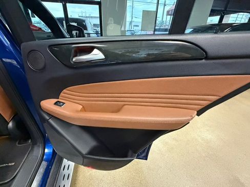 Used 2017 Mercedes-Benz GLE 43 AMG 4MATIC Coupe w/ Parking Assist Package image 38