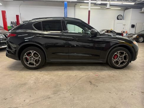 Used 2023 Alfa Romeo Stelvio Sprint RWD image 7