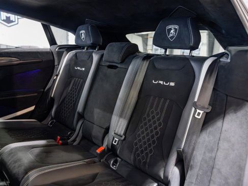 Used 2024 Lamborghini Urus Performante image 54