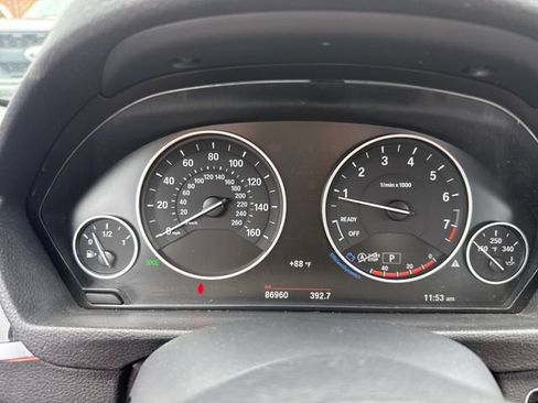 Used 2018 BMW 320i xDrive Sedan AWD/4WD image 24