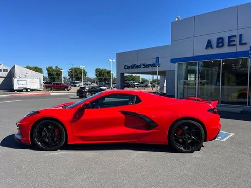 Used 2022 Chevrolet Corvette Stingray Premium Conv w/ Z51 Performance Package RWD image 19
