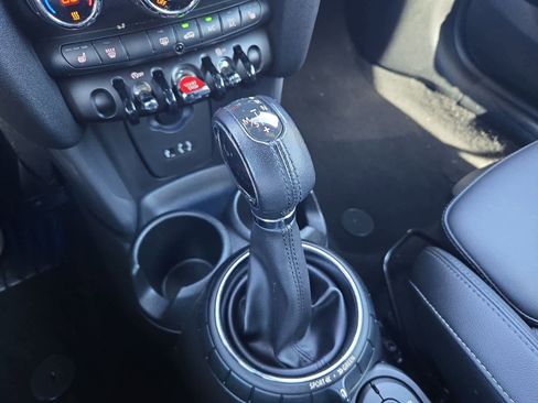 Used 2017 MINI Cooper Convertible image 28