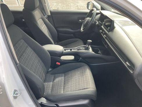 Used 2023 Honda HR-V LX image 18