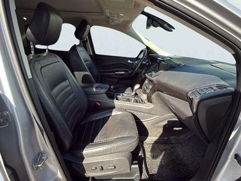 Used 2018 Ford Escape Titanium image 16