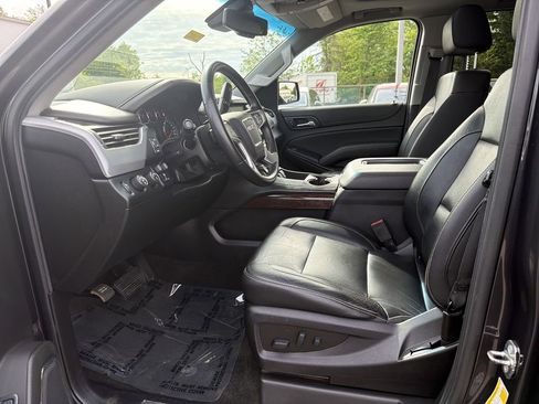 Used 2018 GMC Yukon SLT w/ HD Trailering Package AWD/4WD image 11