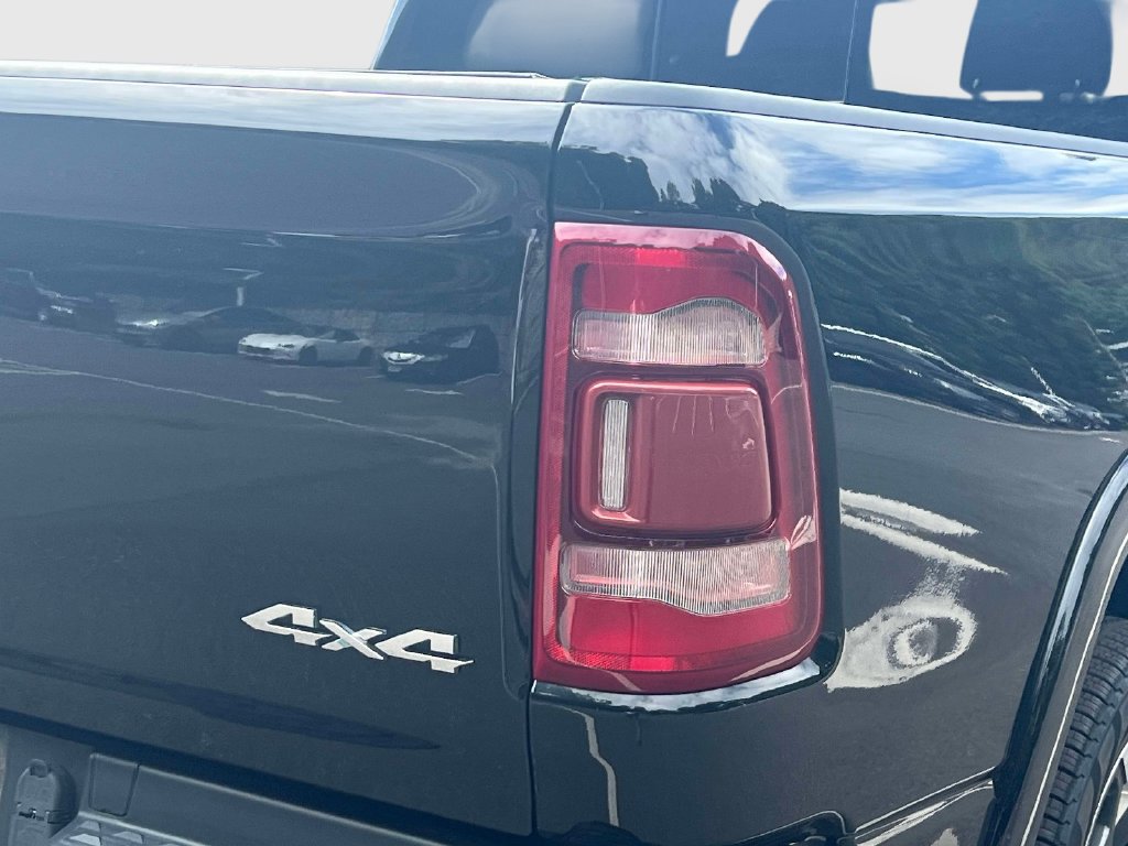 Used 2022 RAM 1500 Limited w/ Body Color Bumper Group AWD/4WD image 9