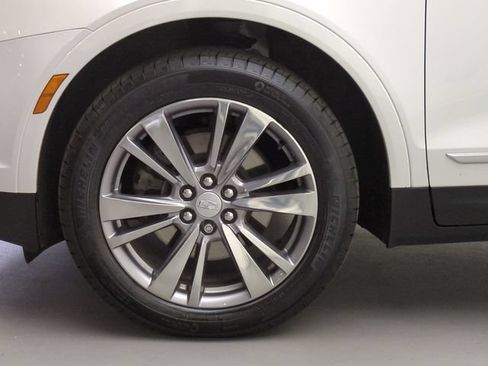 Certified 2024 Cadillac XT5 Premium Luxury w/ LPO, Floor Liner Package AWD/4WD image 29