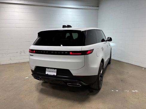 New 2026 Land Rover Range Rover Sport SE image 2