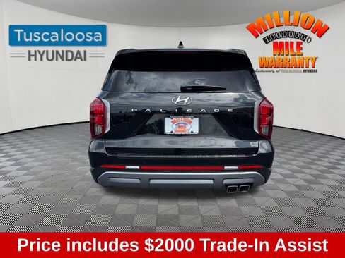 Used 2024 Hyundai Palisade SEL w/ Premium Package FWD image 4