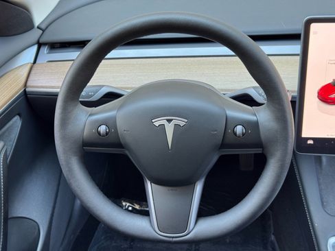 Used 2023 Tesla Model 3 Standard Range RWD image 18