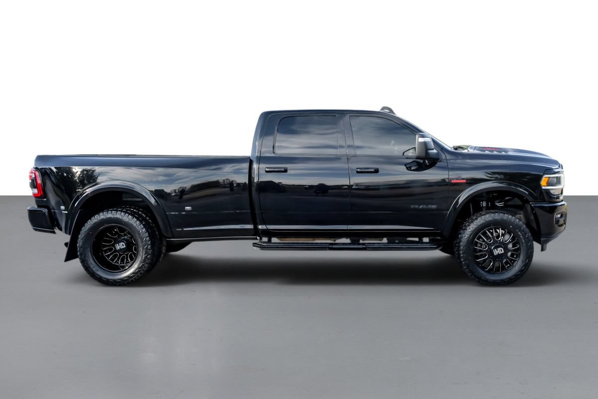 Used 2024 RAM 3500 Laramie w/ Night Edition AWD/4WD image 6