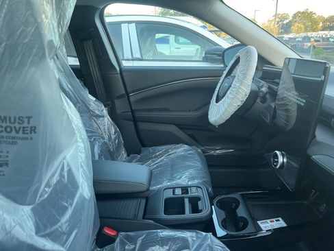 New 2025 Ford Mustang Mach-E Premium image 15