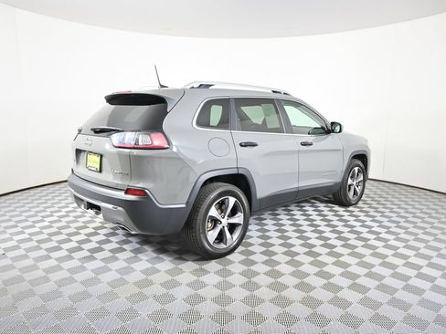 Used 2019 Jeep Cherokee Limited w/ Trailer Tow Group AWD/4WD image 6