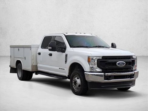 Used 2022 Ford F350 XL w/ Power Equipment Group image 3
