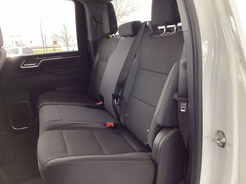 Used 2025 Chevrolet Silverado 2500 LT w/ Convenience Package image 11