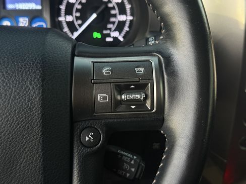 Used 2014 Lexus GX 460 image 18