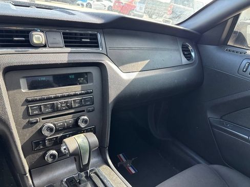 Used 2012 Ford Mustang Coupe RWD image 12