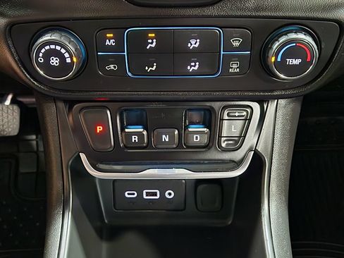 Used 2019 GMC Terrain SLE FWD image 38