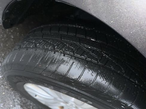 Used 2013 Toyota Sienna XLE image 17