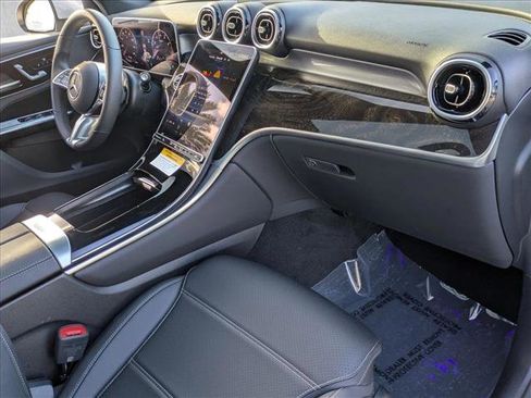 Used 2026 Mercedes-Benz GLC 300 4MATIC image 22