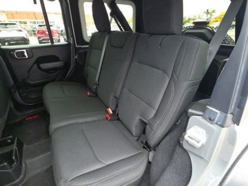 Used 2021 Jeep Wrangler Unlimited Sport AWD/4WD image 15