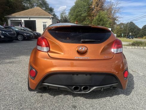 Used 2016 Hyundai Veloster Turbo FWD image 7