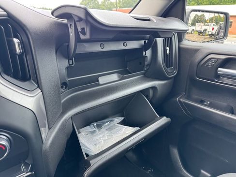 Used 2022 Chevrolet Silverado 1500 Custom Trail Boss image 26