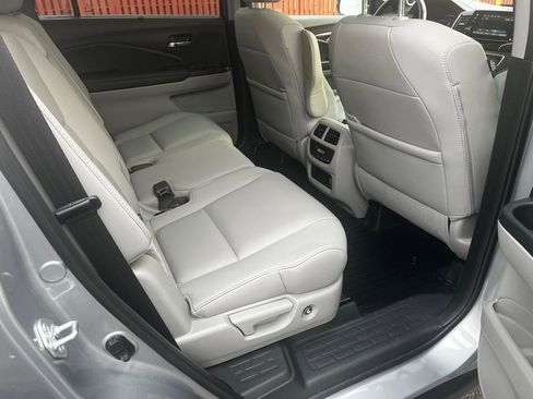 Used 2022 Honda Pilot Special Edition image 11