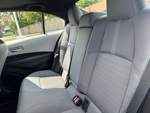 Used 2025 Toyota Corolla SE w/ SE Premium Package FWD image 6