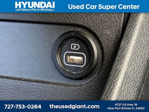 Used 2023 Hyundai Santa Fe SEL w/ Premium Package FWD image 30
