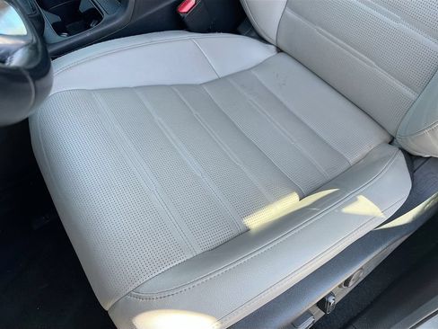 Used 2025 Honda CR-V EX-L image 18