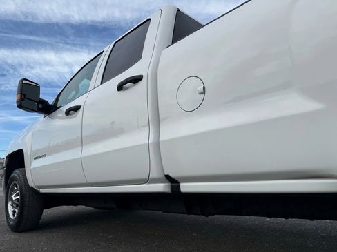 Used 2019 Chevrolet Silverado 2500 W/T w/ WT Convenience Package image 15