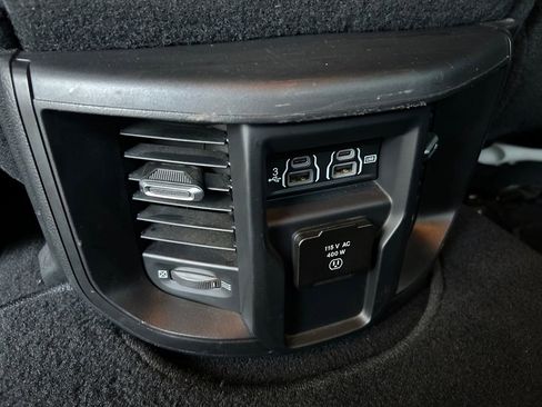 Used 2020 RAM 2500 Big Horn w/ Level 2 Equipment Group image 35