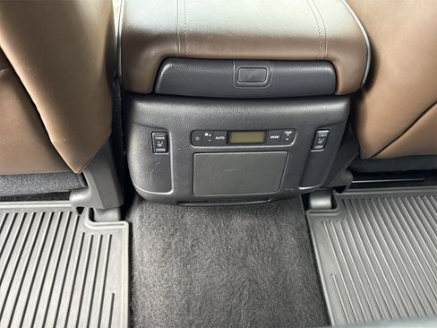 Used 2023 Nissan Armada Platinum w/ Captain's Chairs Package image 11