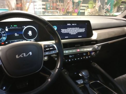 Used 2024 Kia Telluride SX Prestige X-Line AWD/4WD image 12