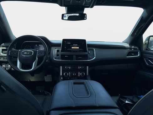 Used 2023 GMC Yukon XL SLT RWD image 13