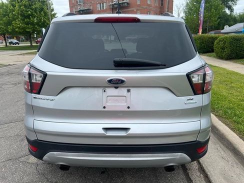 Used 2018 Ford Escape SE FWD image 4