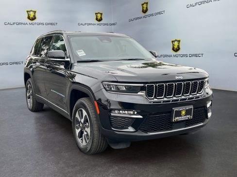 Used 2023 Jeep Grand Cherokee 4WD 4xe image 7