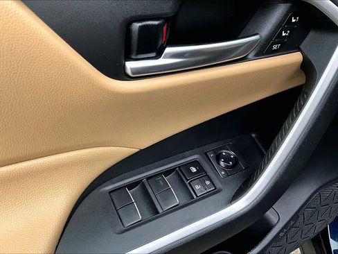 Certified 2021 Toyota RAV4 XLE Premium image 32