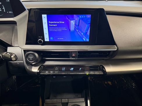 Used 2023 Toyota Prius LE image 16