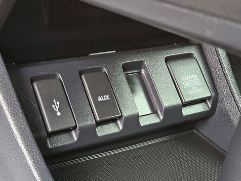 Used 2018 Honda HR-V LX image 8