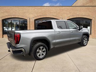 Used 2025 GMC Sierra 1500 SLT video 3