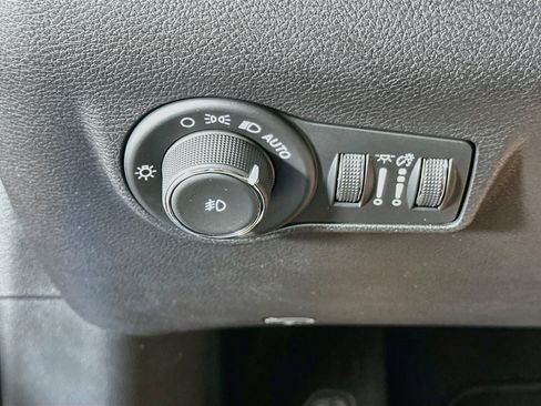 Used 2024 Jeep Compass Limited AWD/4WD image 17