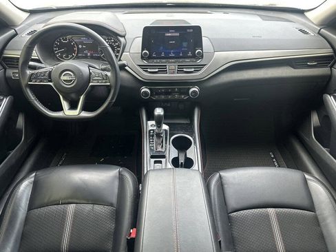 Certified 2023 Nissan Altima 2.5 SR image 2