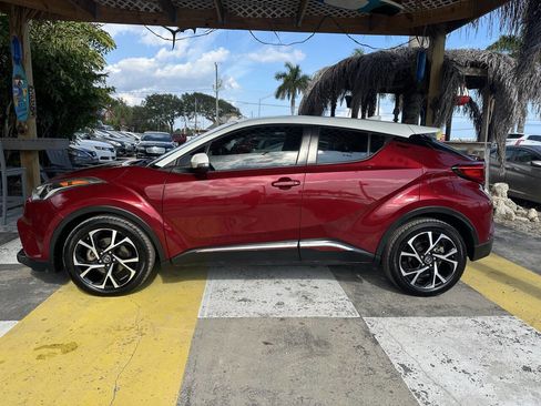Used 2018 Toyota C-HR XLE image 9