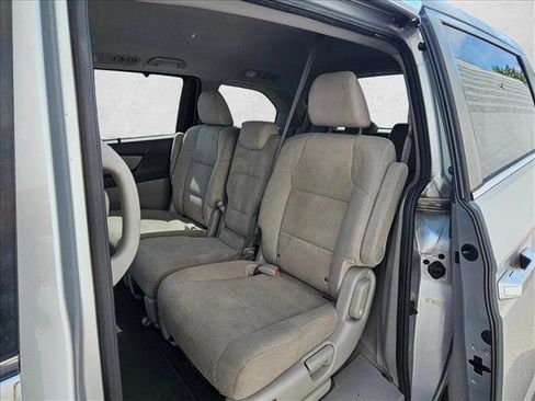 Used 2014 Honda Odyssey EX image 16