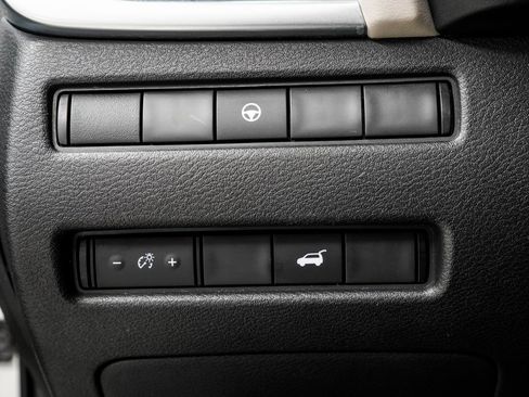 Used 2021 Nissan Rogue SL image 36