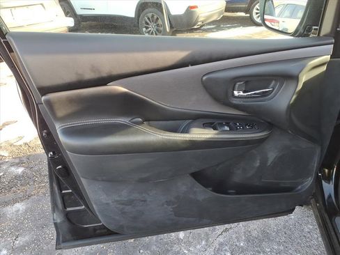 Certified 2023 Nissan Murano S image 10