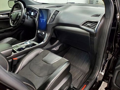 Used 2022 Ford Edge ST w/ Equipment Group 401A image 11
